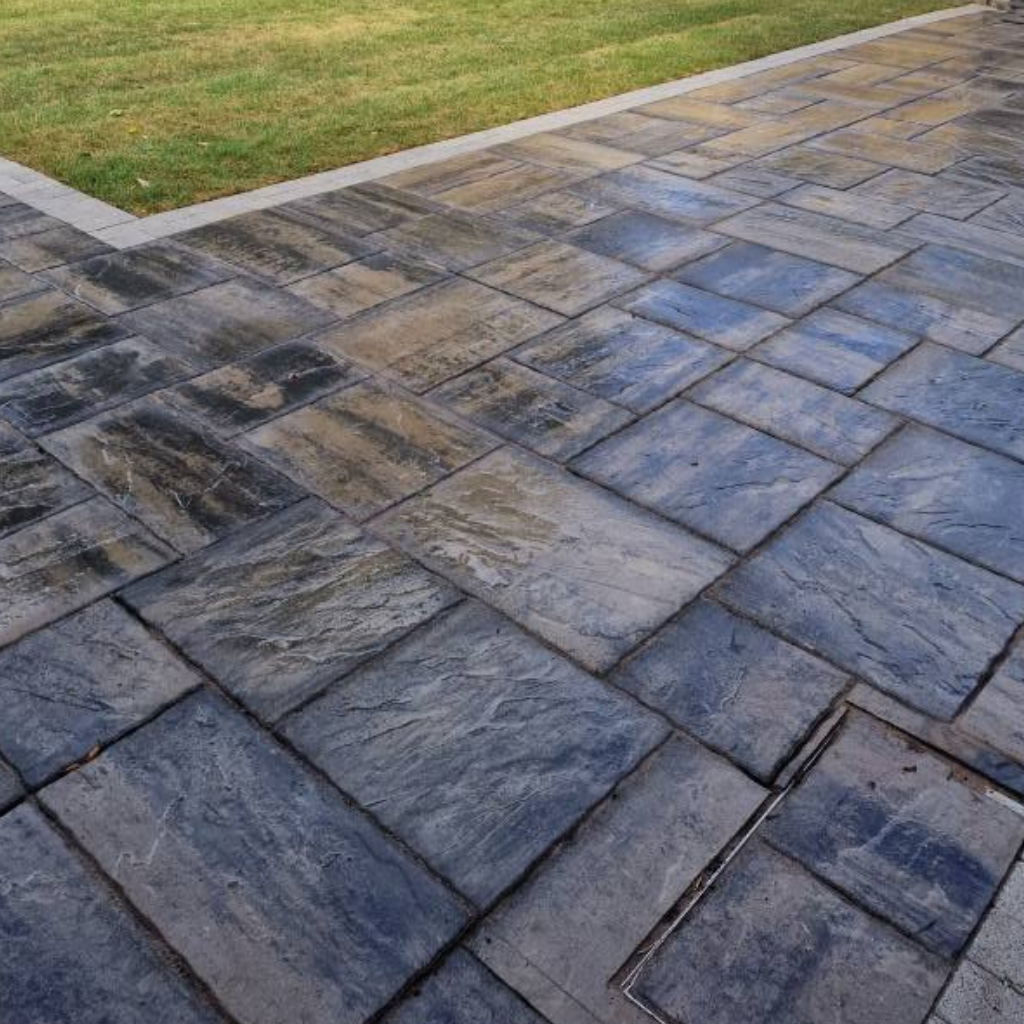 Professional Concrete Paving by Frodsham driveway company